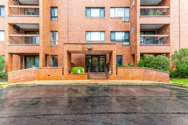 3801 Appian Way #205, Glenview, IL 60025