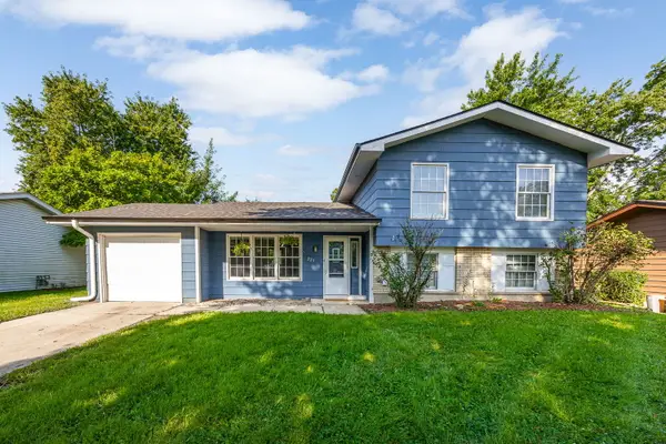 229 N Schmidt Road, Bolingbrook, IL 60440