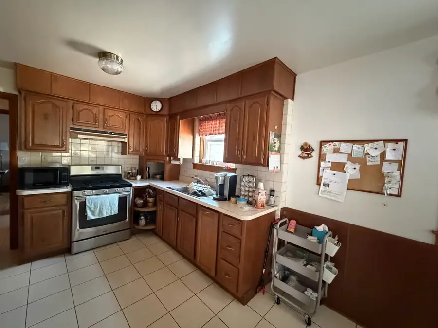 7917 S Tripp Avenue, Chicago, IL 60652 - #2