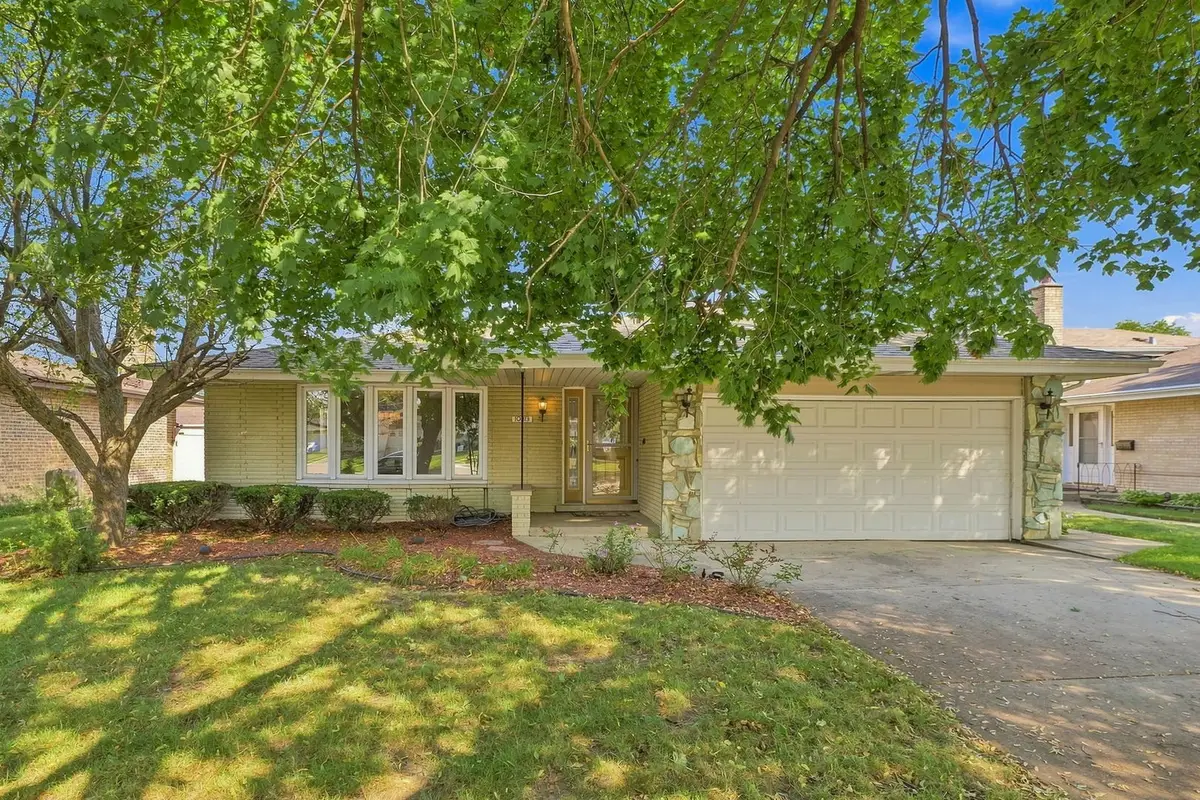 10313 S Cook Avenue, Oak Lawn, IL 60453 - #1