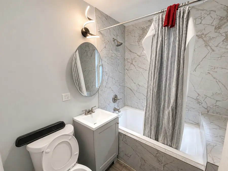 7621 S Eberhart Avenue, Chicago, IL 60619 - #3