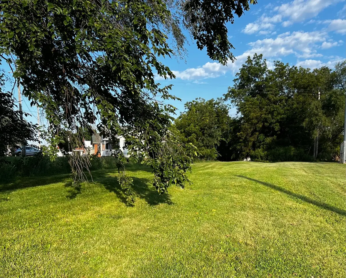000 East Road, Cambridge, IL 61238 - #1