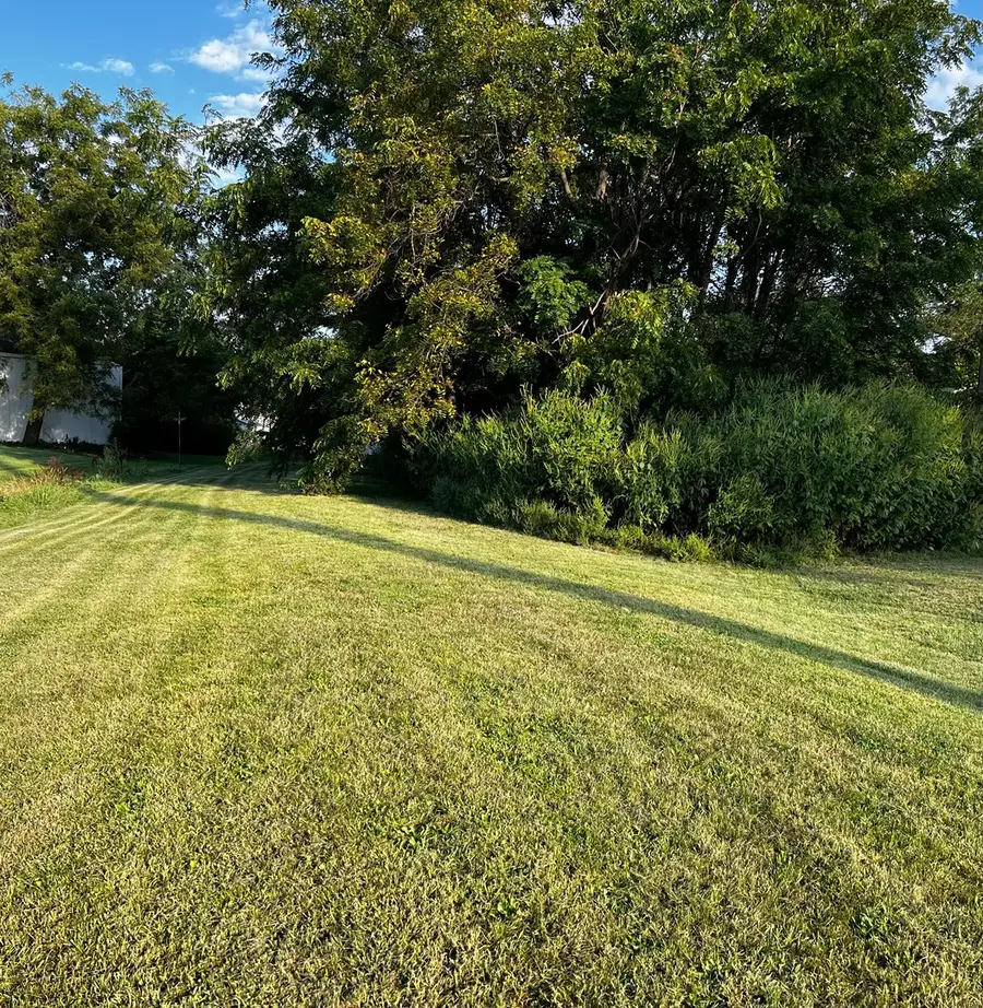 000 East Road, Cambridge, IL 61238 - #2