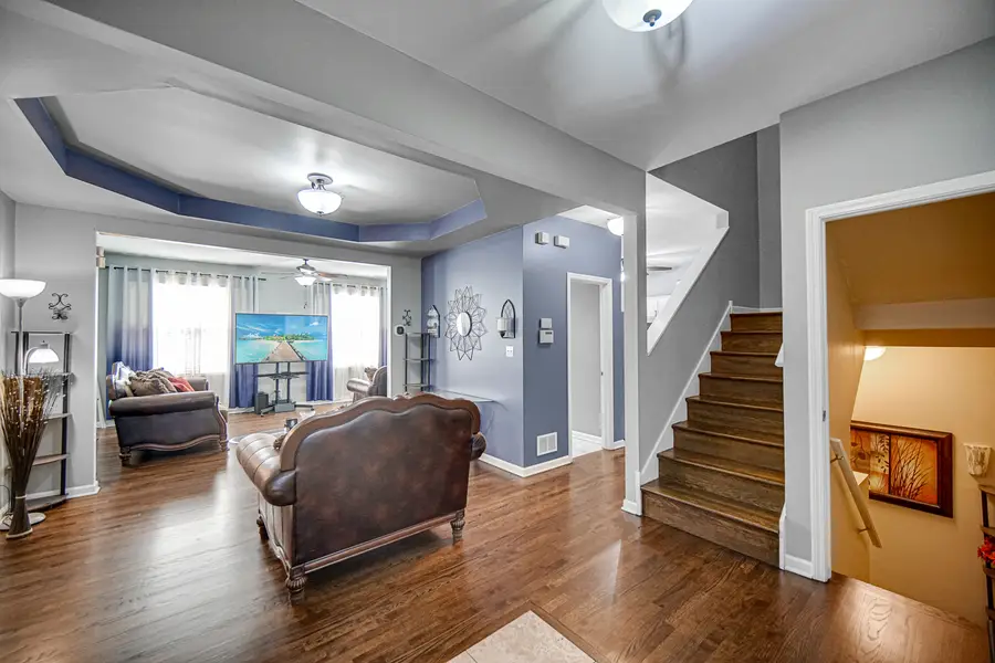 8815 S Talman Avenue, Evergreen Park, IL 60805 - #3