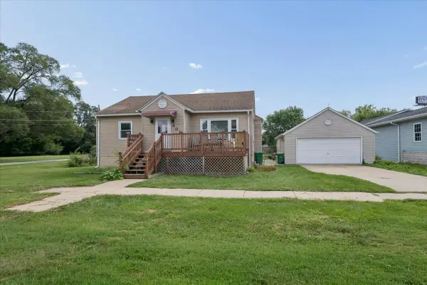 802 Vine Street, Lockport, IL 60441