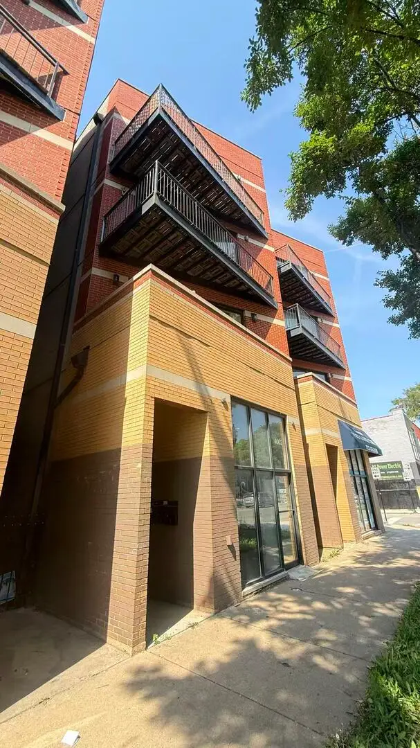 4002 S Western Avenue #3, Chicago, IL 60609 - #1