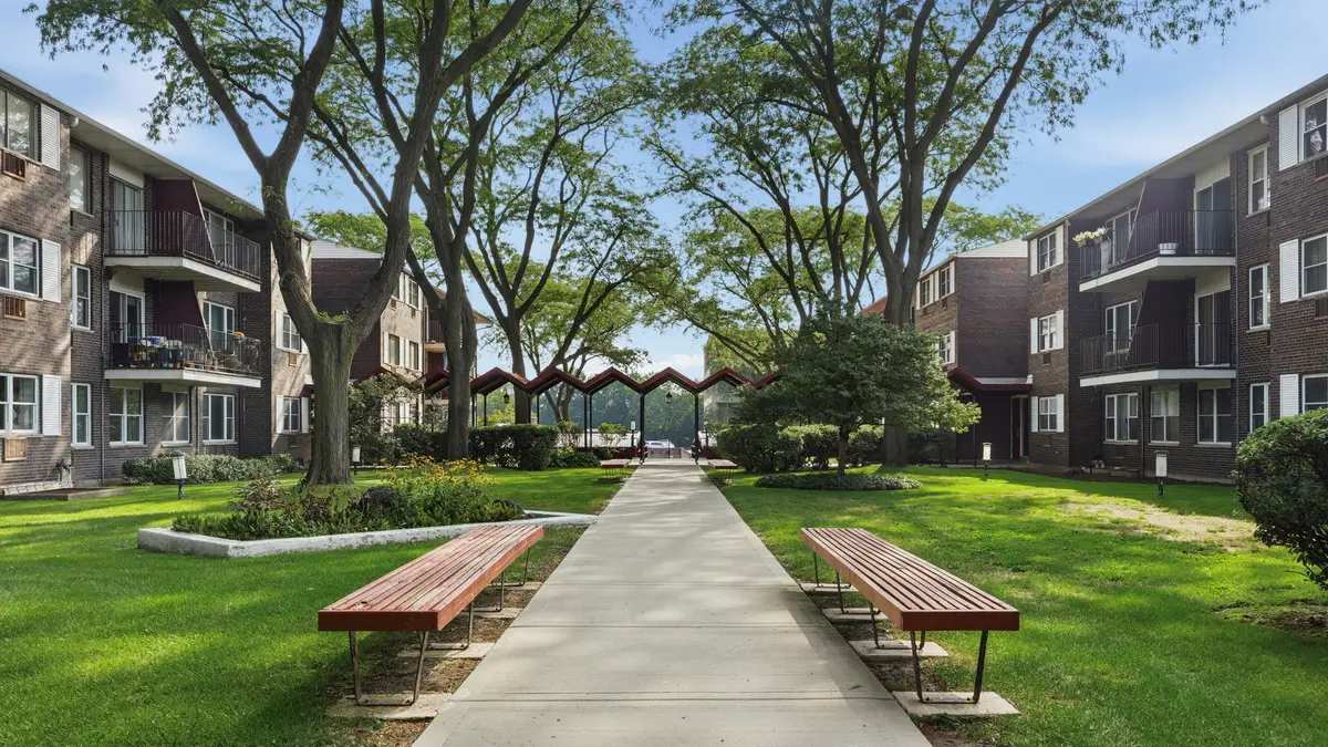 8720 Skokie Boulevard #1G, Skokie, IL 60077 - #1
