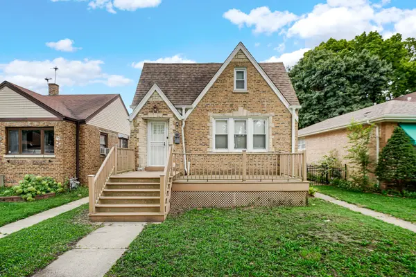12151 Greenwood Avenue, Blue Island, IL 60406