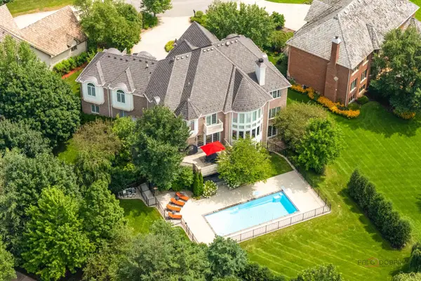 151 Palmer Circle, Vernon Hills, IL 60061