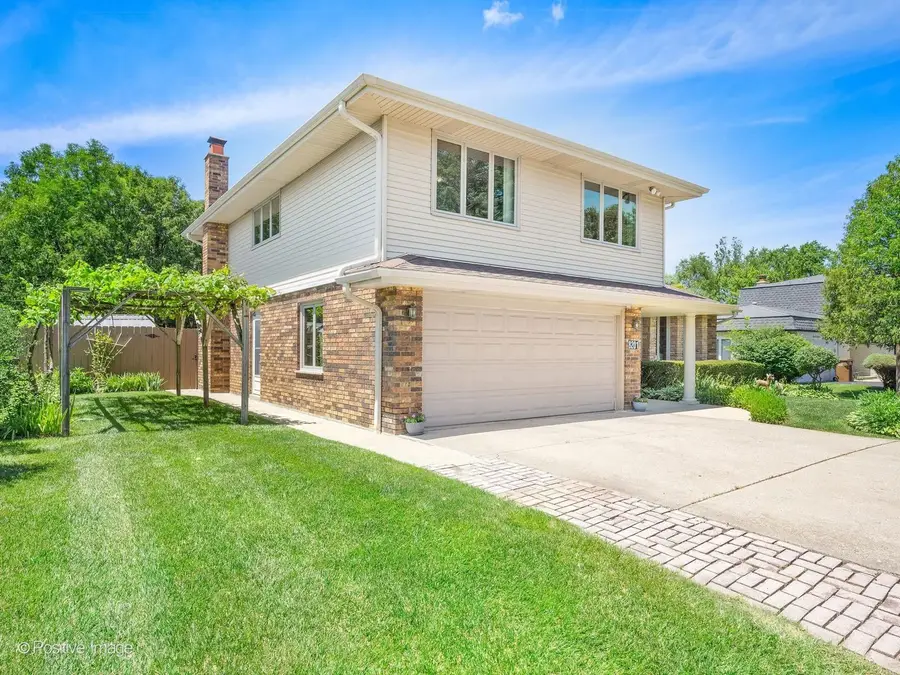8201 Crestview Drive, Willow Springs, IL 60480 - #2