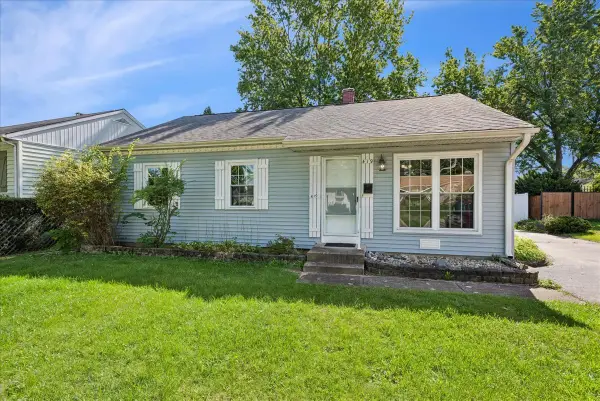 419 E Fullerton Avenue, Glendale Heights, IL 60139