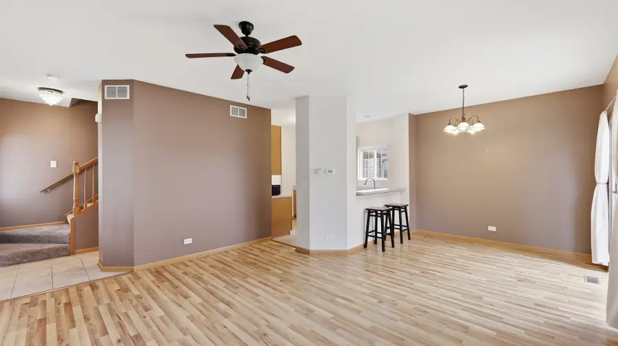 3 Windsor Circle #A, South Elgin, IL 60177 - #3