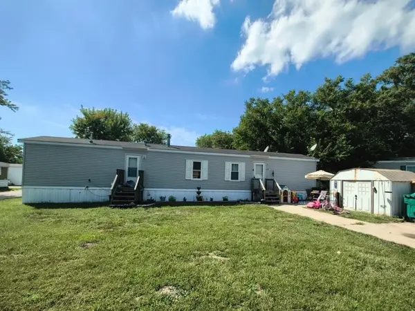 127 Pickwick Drive, Gardner, IL 60424