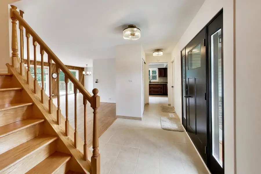 2307 N Kennicott Drive, Arlington Heights, IL 60004 - #3