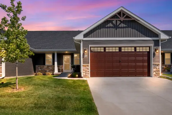 6939 Genesis Way, Bettendorf, IA 52722