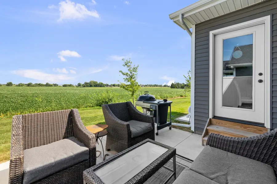 6939 Genesis Way, Bettendorf, IA 52722 - #2