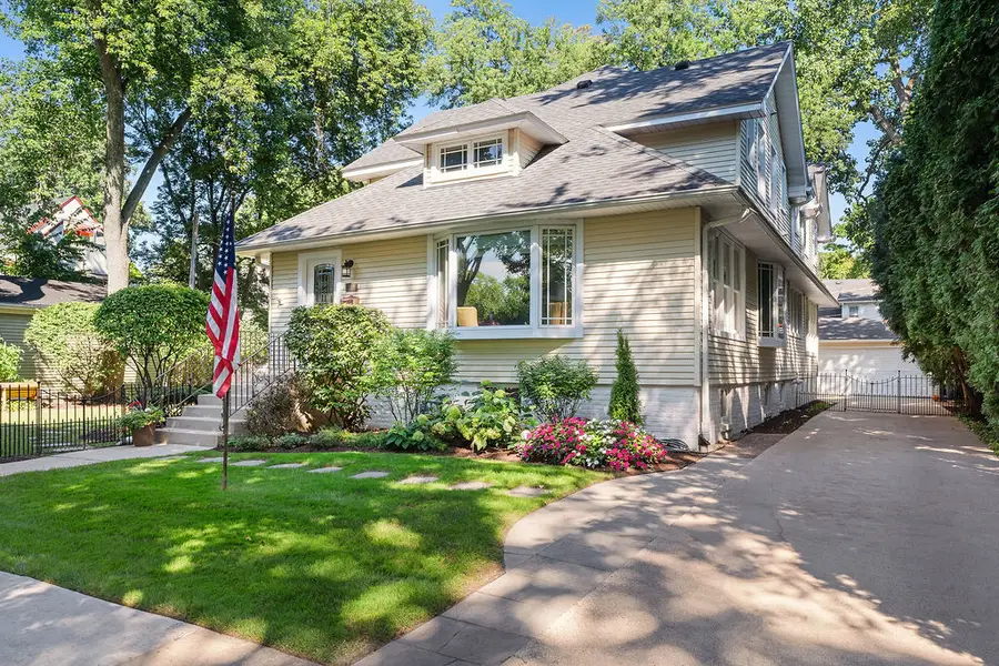 216 4th Street, Wilmette, IL 60091 - #2