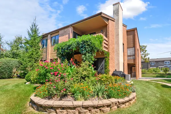 14475 S Ravinia Avenue #9, Orland Park, IL 60462