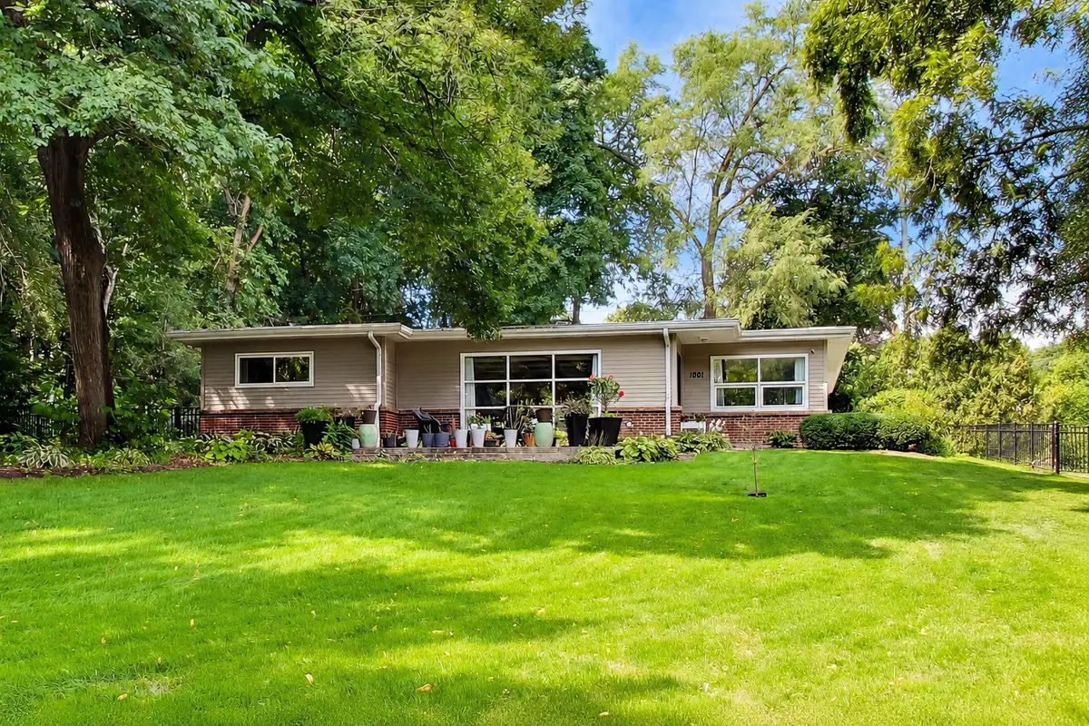 1001 Geneva Road, Saint Charles, IL 60174 - #1