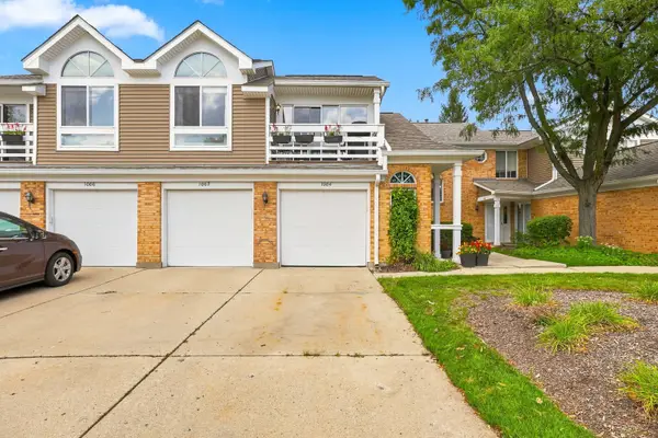 1064 Courtland Drive, Buffalo Grove, IL 60089