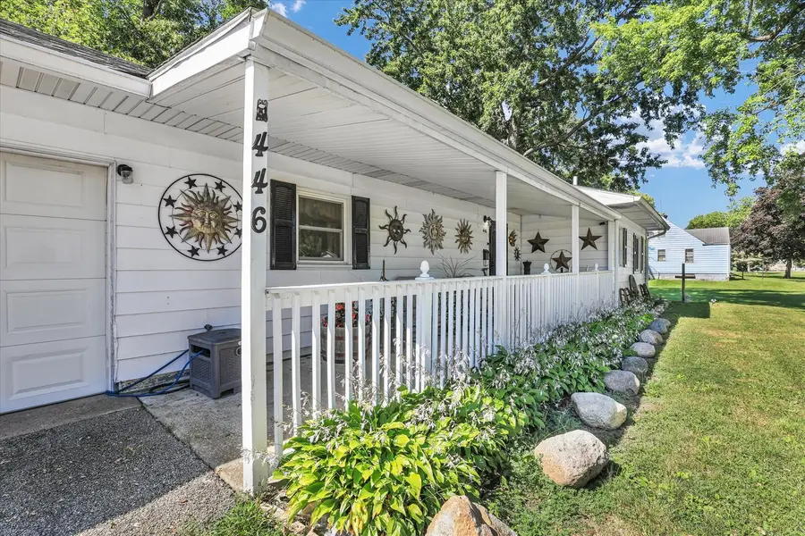 446 Chestnut Street E, Paxton, IL 60957 - #2