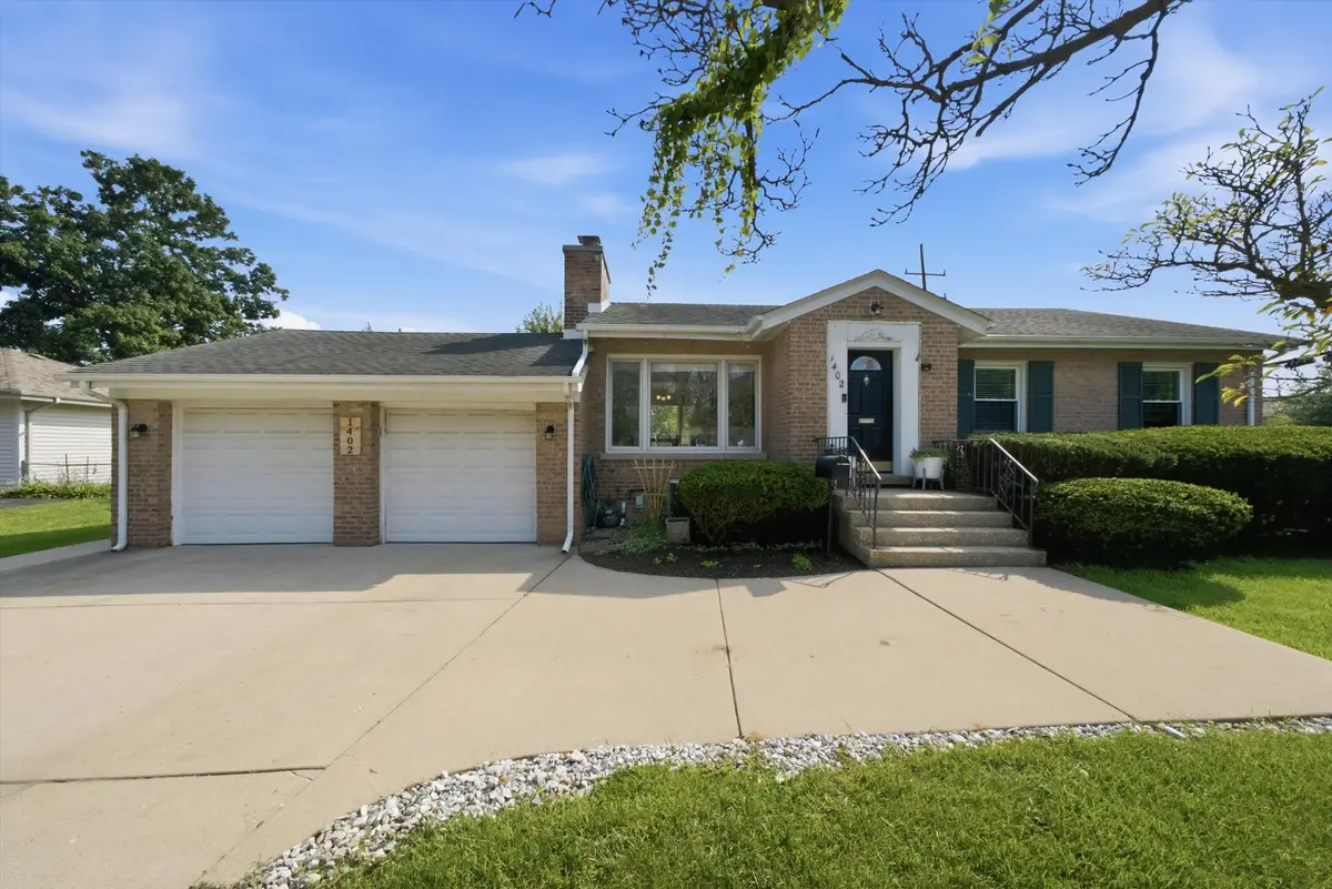 1402 E Evergreen Street, Wheaton, IL 60187 - #1