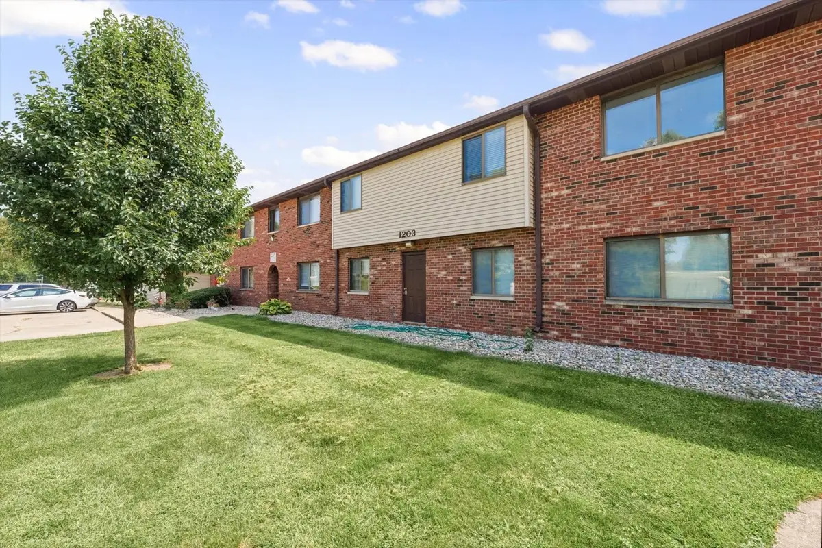 1203 Clifford Drive #7, Urbana, IL 61802 - #1