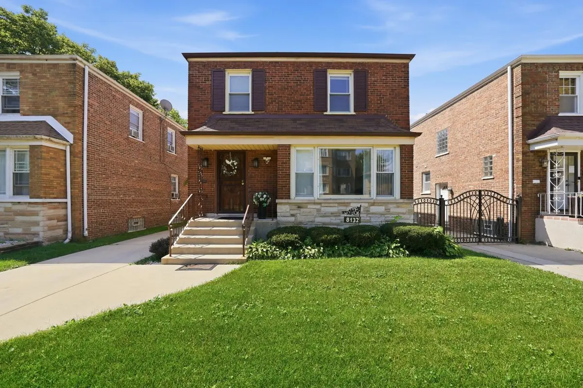 8132 S Phillips Avenue, Chicago, IL 60617 - #1