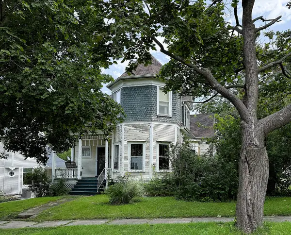 722 S Hennepin Avenue, Dixon, IL 61021