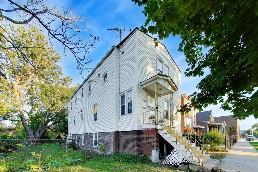 5623 S Oakley Avenue, Chicago, IL 60636 - #3