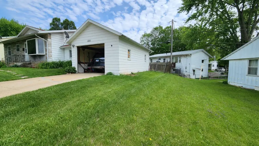 1251 W Staver Street, Freeport, IL 61032 - #2