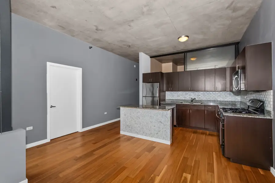 235 W Van Buren Street #2002, Chicago, IL 60607 - #3