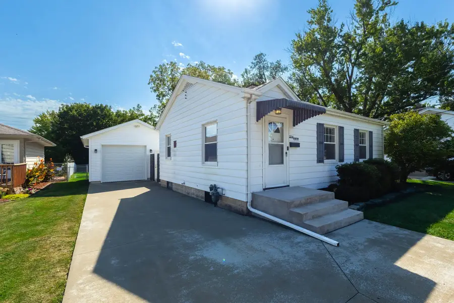 3714 12th Street, East Moline, IL 61244 - #3