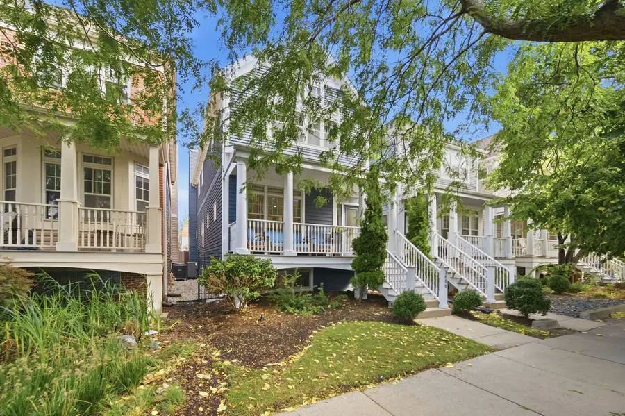 1606 W Edgewater Avenue, Chicago, IL 60660 - #2