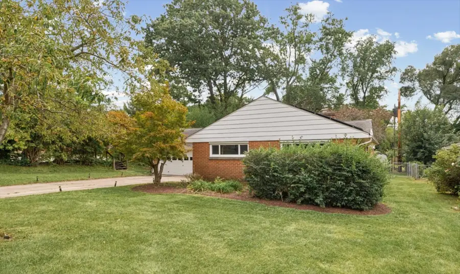 1407 W John Street, Champaign, IL 61821 - #3