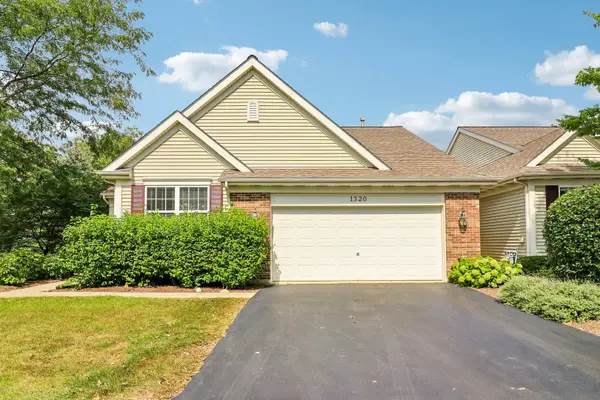 1320 Waverly Drive, Volo, IL 60020
