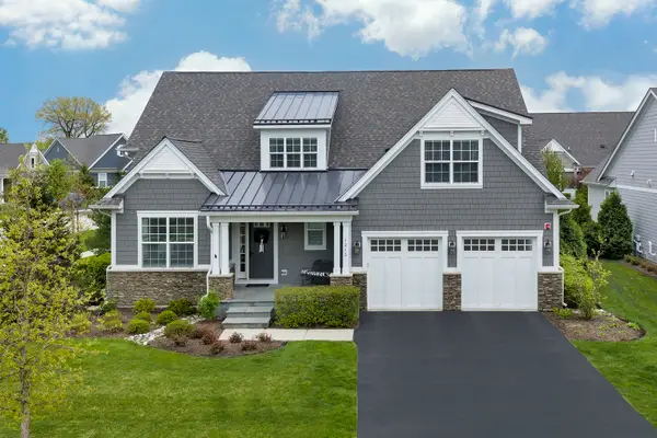 1215 Woodview Lane, Northbrook, IL 60062