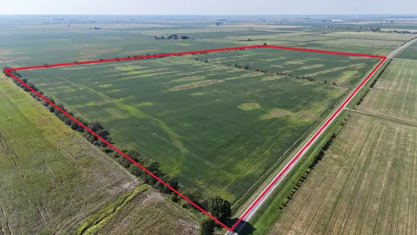 1500 E 2200 North Road, Ashkum, IL 60911