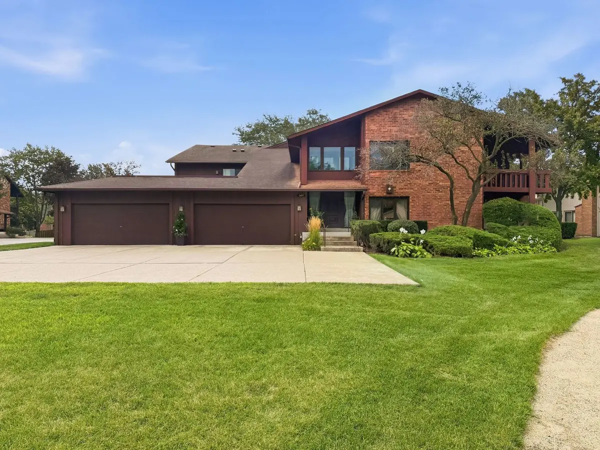 3105 Toulon Drive, Northbrook, IL 60062 - #1