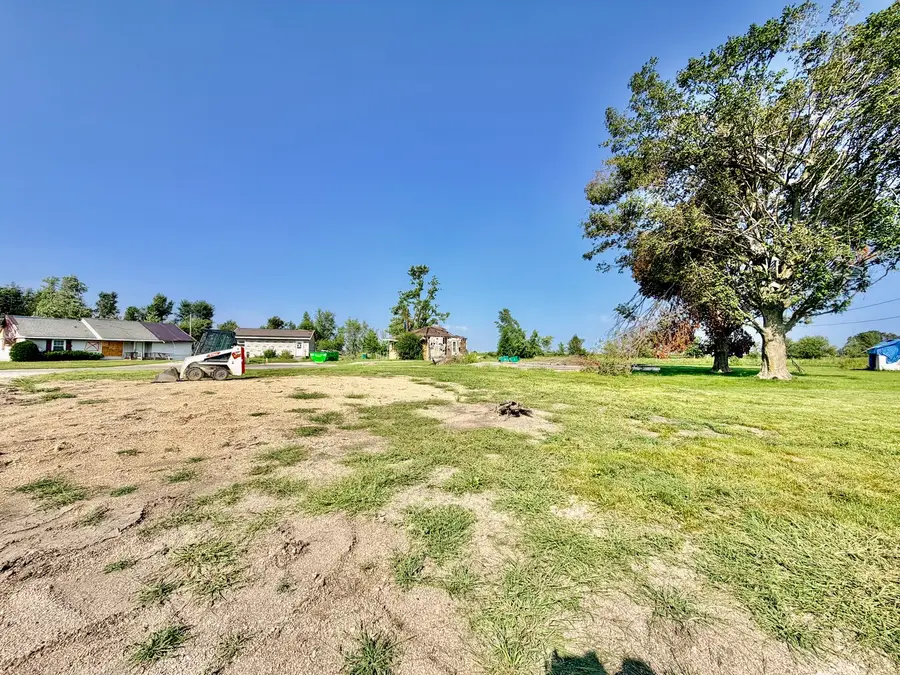 14 Sunbury Drive, Streator, IL 61364 - #3