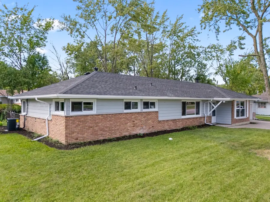 202 Wilson Street, Park Forest, IL 60466 - #2