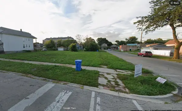 1302 W 71st Place, Chicago, IL 60636