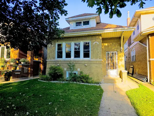 5325 N Linder Avenue, Chicago, IL 60630