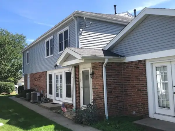 2024 N Old Hicks Road #B6, Palatine, IL 60074
