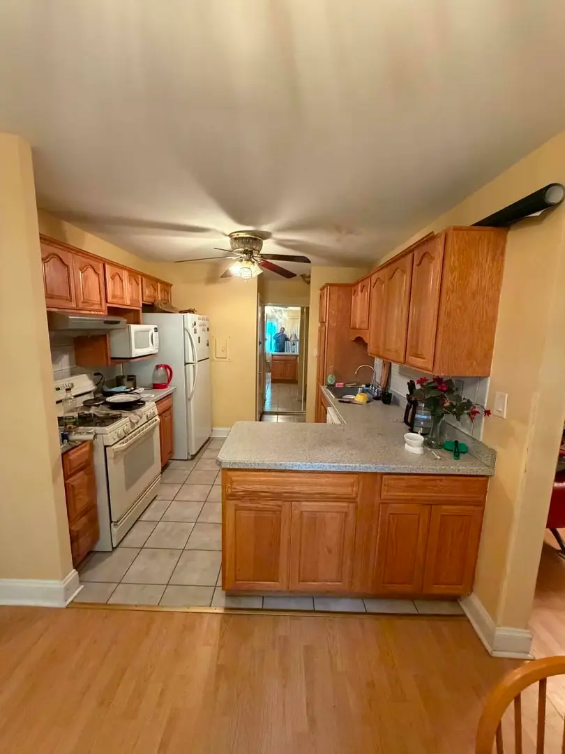 916 E Old Willow Rd Road #102, Prospect Heights, IL 60070 - #1