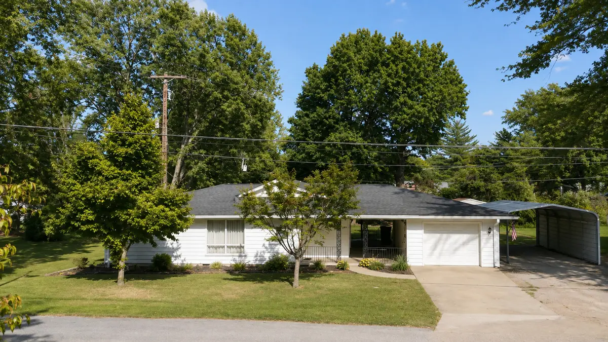 720 Sheridan Drive, Benton, IL 62812 - #1