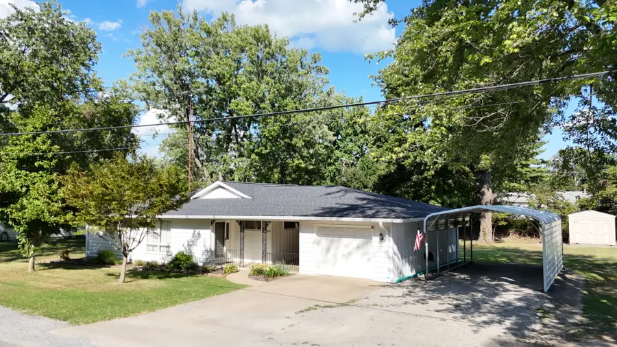 720 Sheridan Drive, Benton, IL 62812 - #3