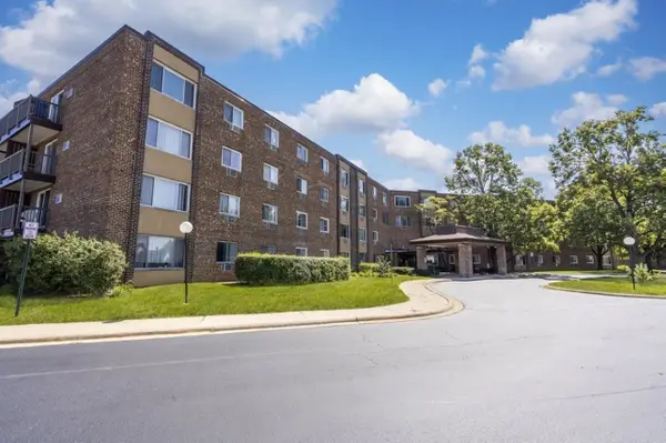 Address Withheld By Seller, Hoffman Estates, IL 60169