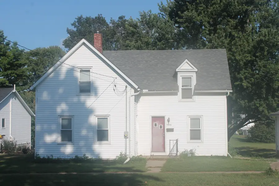 306 N Holmes Street, Cambridge, IL 61238 - #2