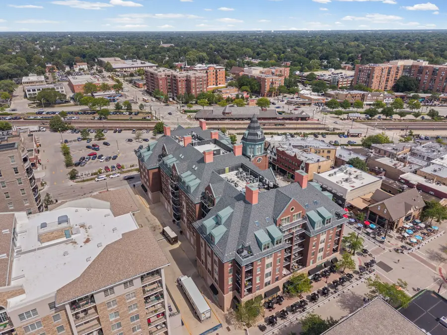44 N Vail Avenue #209, Arlington Heights, IL 60005 - #3